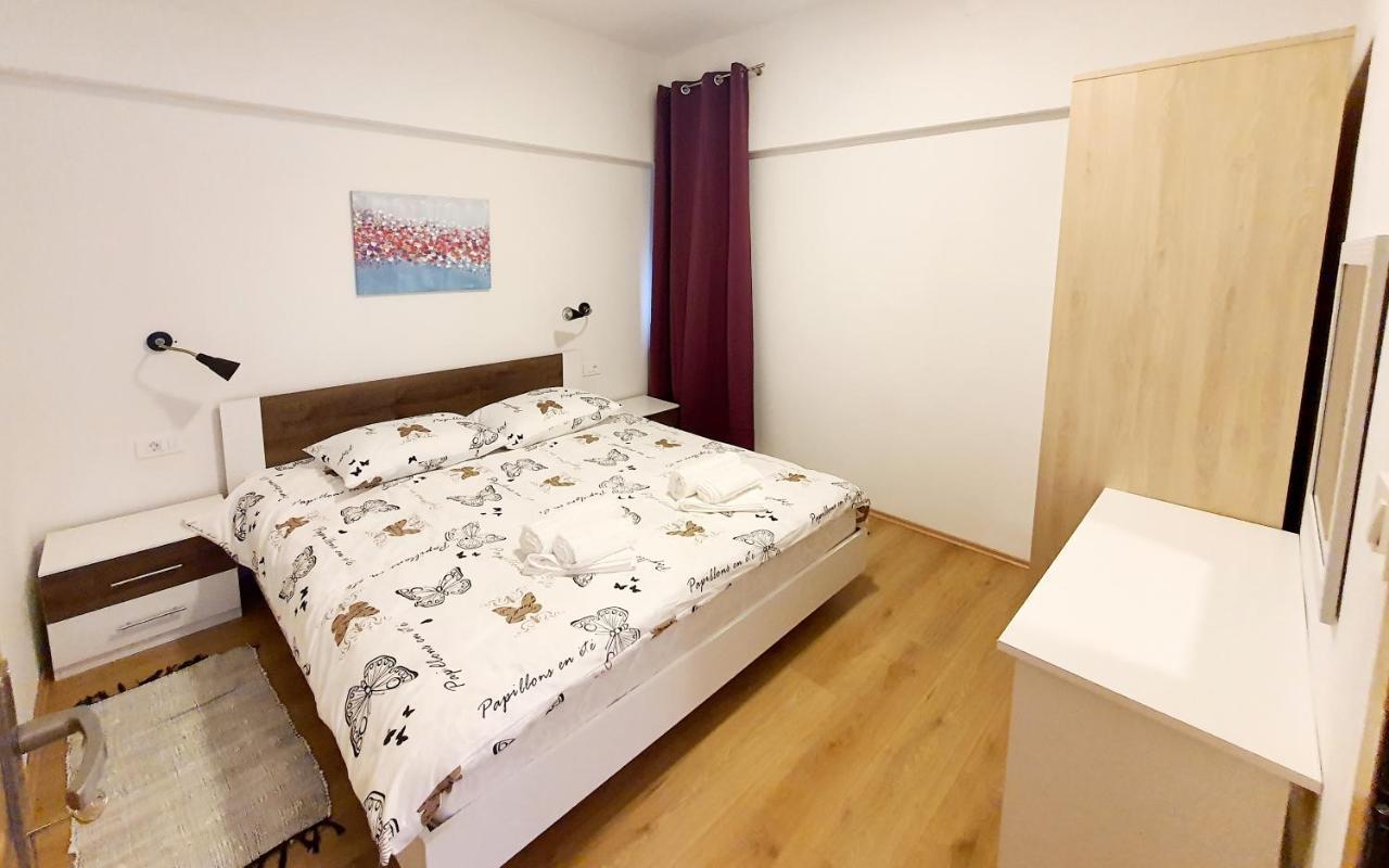 Sea Star Apartments Pjescana Uvala Kültér fotó