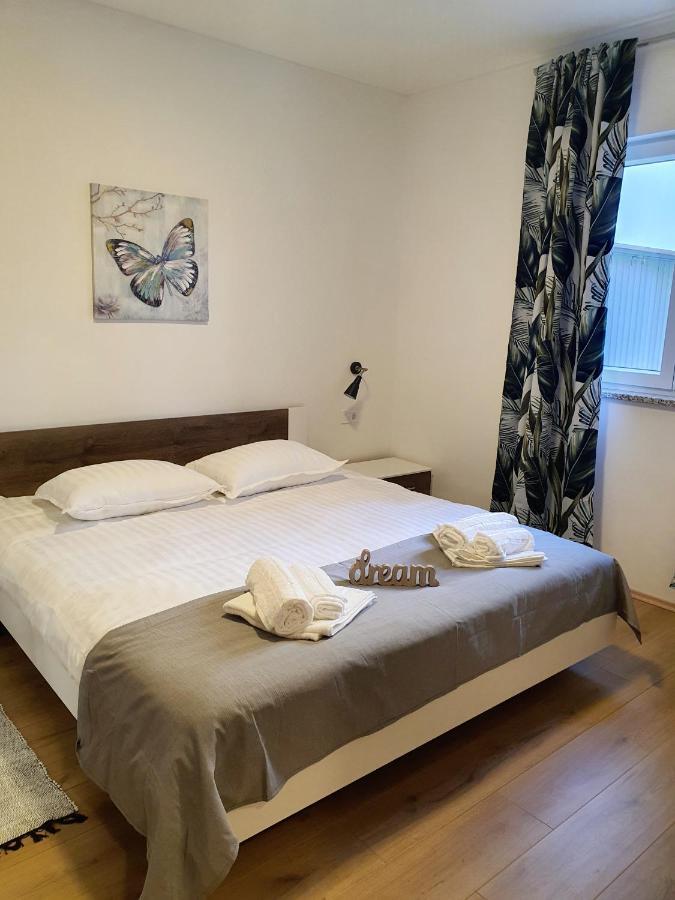 Sea Star Apartments Pjescana Uvala Kültér fotó