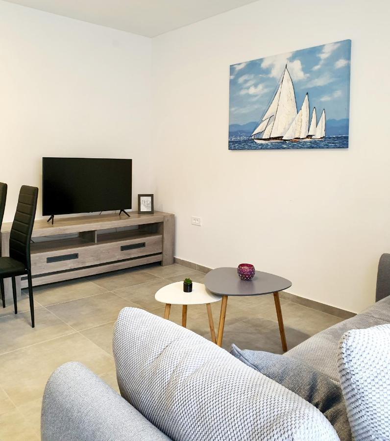 Sea Star Apartments Pjescana Uvala Kültér fotó